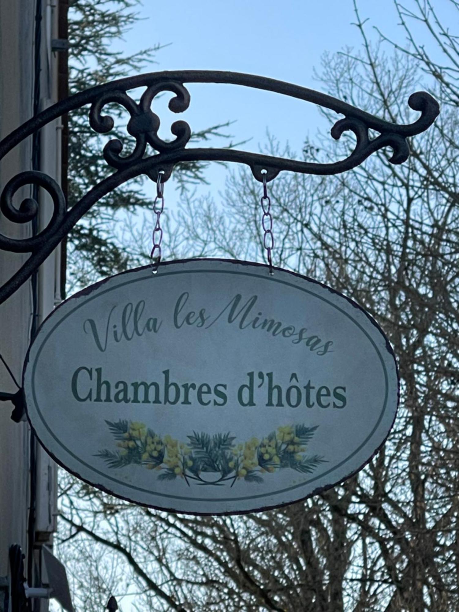 Villa Les Mimosas - 3 Chambres D'Hotes Plassac  ภายนอก รูปภาพ